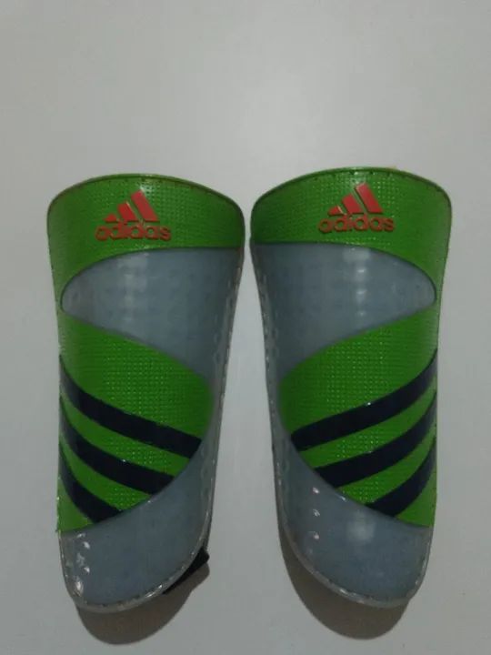 Caneleira futebol futsal Adidas Nike Penalty  - Foto 5