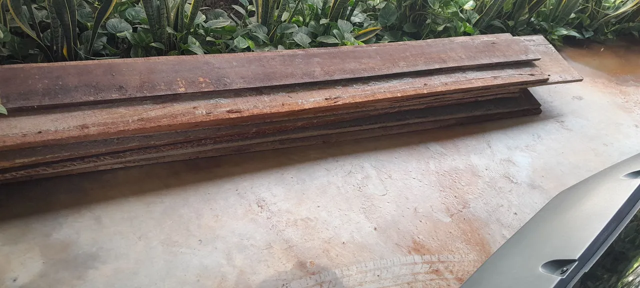 Tábuas de segunda para caixaria