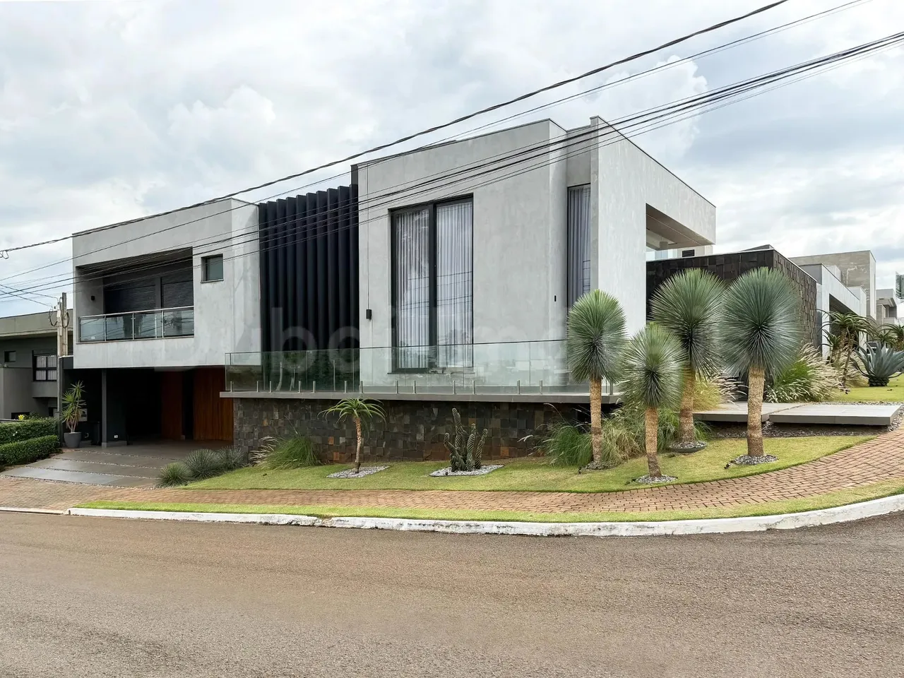 Residência de Alto Padrão à Venda no Condomínio Ecogarden Residence