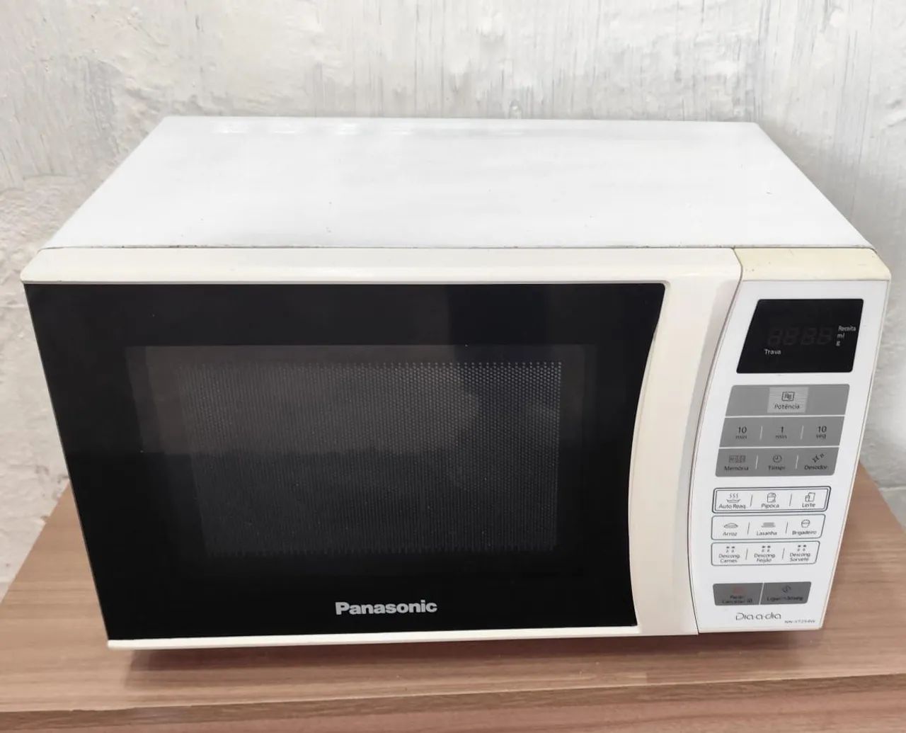 Micro-ondas Panasonic Dia a Dia (06 meses de garantia e entrega grátis)
