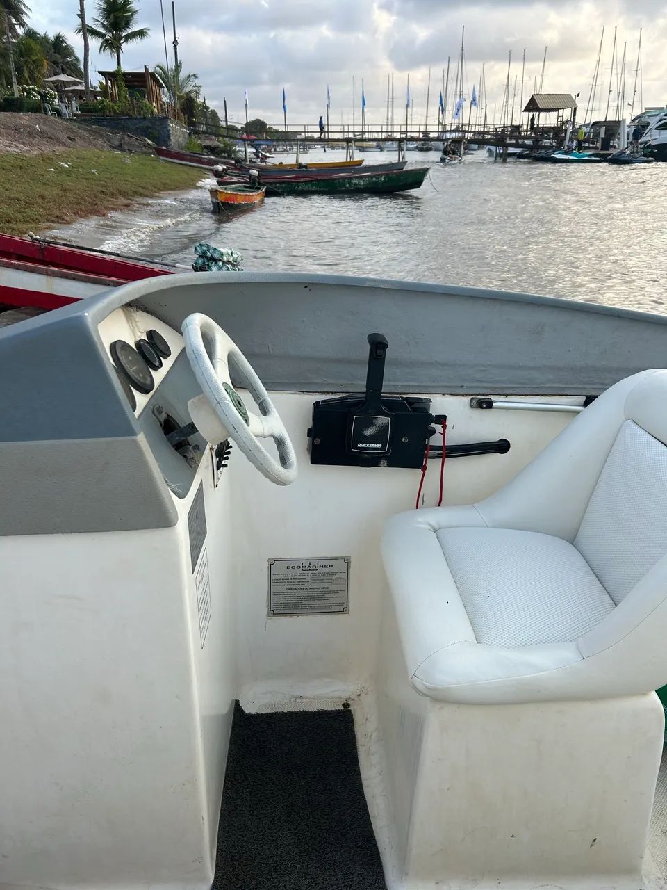 Lancha 19 pés - Aço Racing 230 - Foto 5