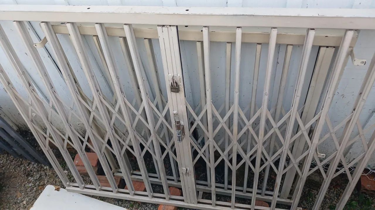 Vendo grade de janela usado