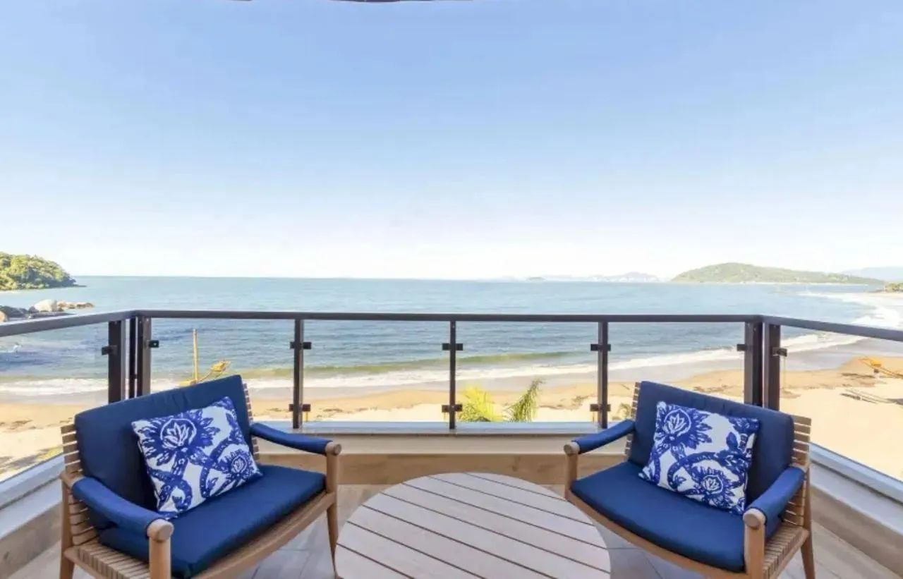 Praia Mansa /Caiobá, Cobertura Duplex, 4 quartos, 2 suítes, 4 Vagas, Jacuzzi, à venda, Mat