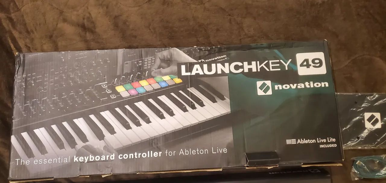 Keyboard  Controller Launchkey 49 MK2 NOVATION ( Controladora USB ) - Foto 3