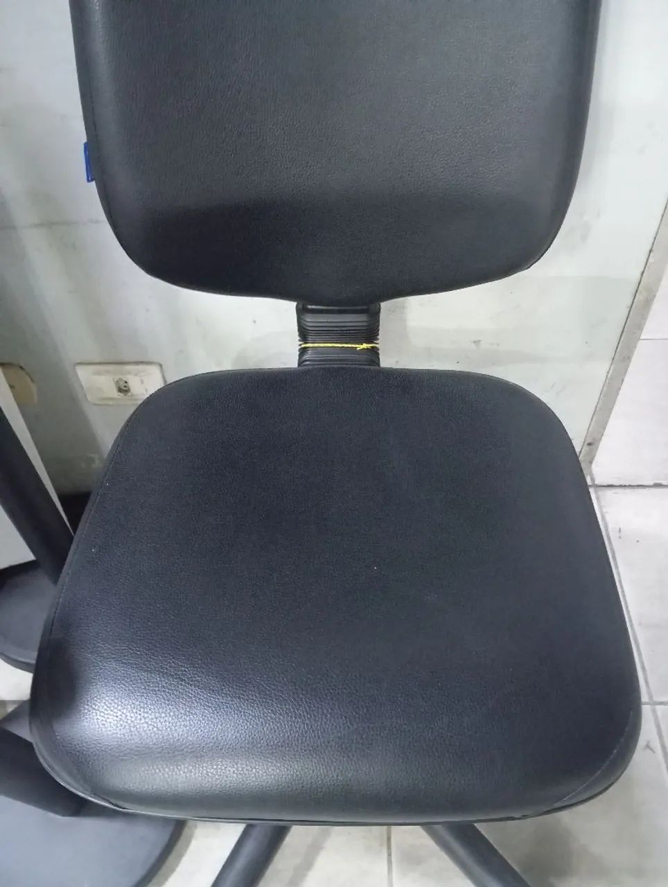 Cadeira de Escritório Ergonômica Preta - Foto 4