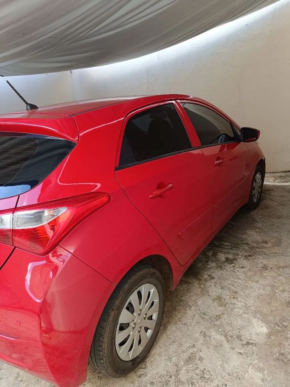 Vende um HB20 2014/15 carro super conservado 