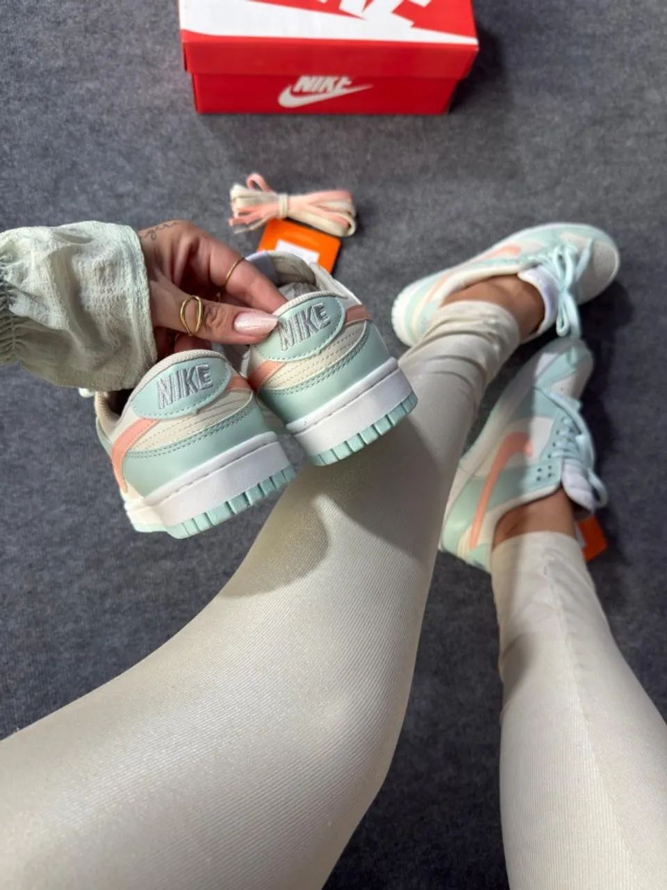 Tênis Nike SB Dunk Barely Green Feminino - Foto 4