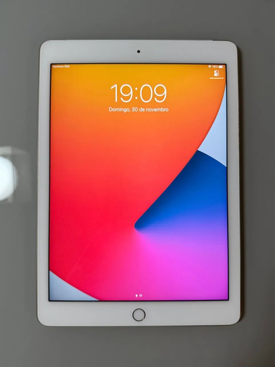 iPad Air 2 32GB Dourado Wi-Fi + Cellular - Tablets e E-Readers