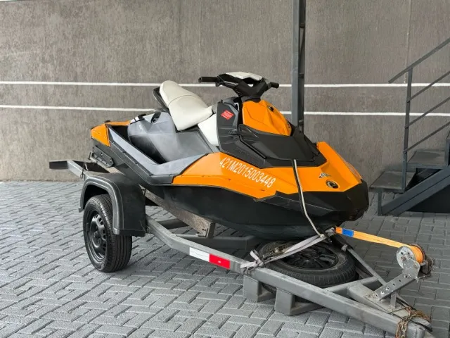 Jet Ski Spark 90hp