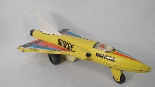 Brinquedo antigo de lata - Avião Mirage BB-115 Banesa - Funciona fricção.  - Foto 3