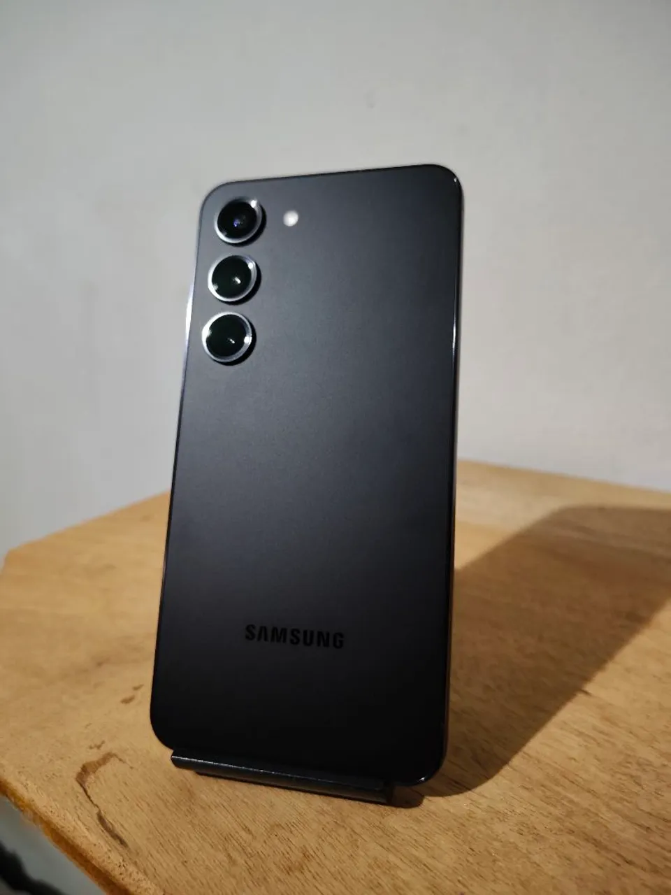 Galaxy S23 256gb perfeito NF Garantia + 2 capinhas + brindes 