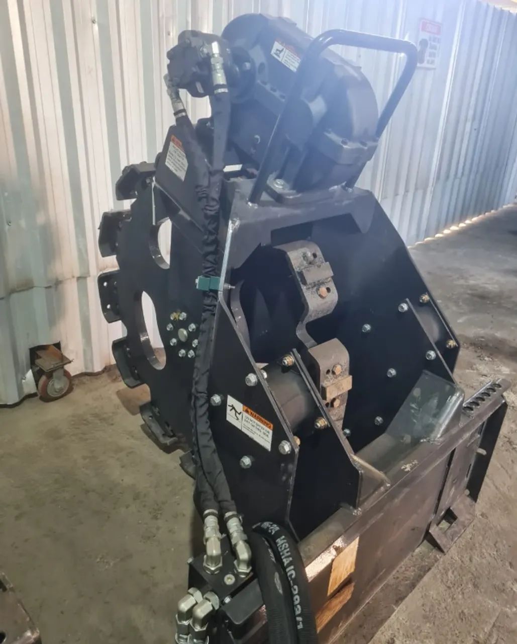 Implemento Compactador De Valeta Marca Bobcat Semi Novo - Foto 3