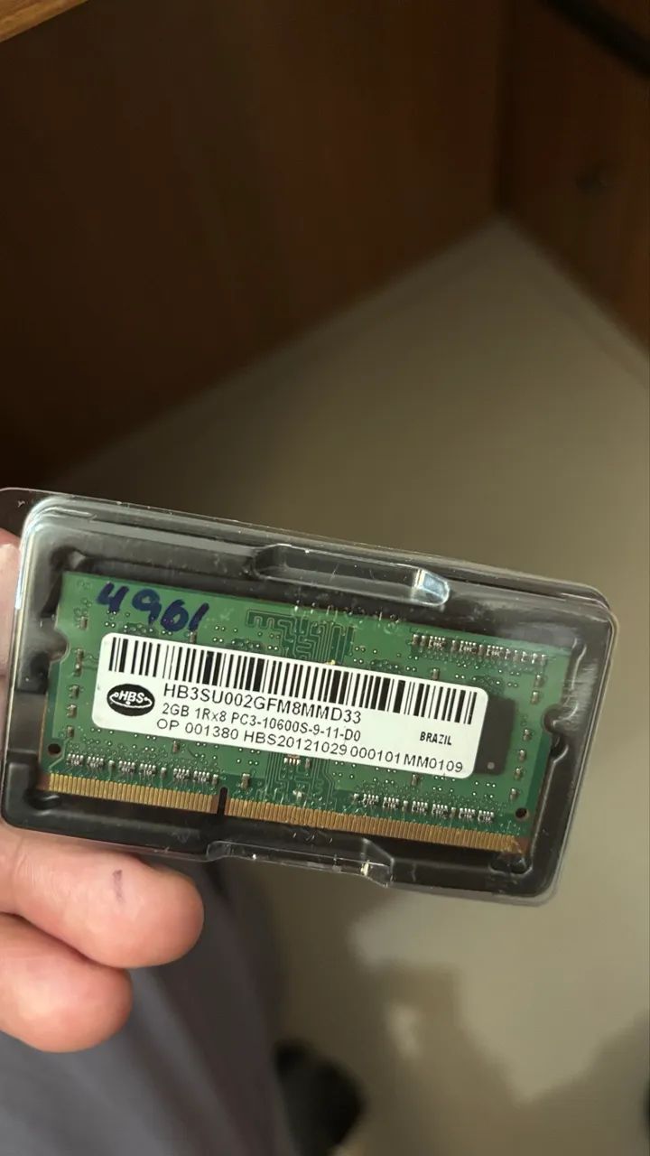 Memoria 2gb ddr3.  Valor 20,00 ou par 33,00