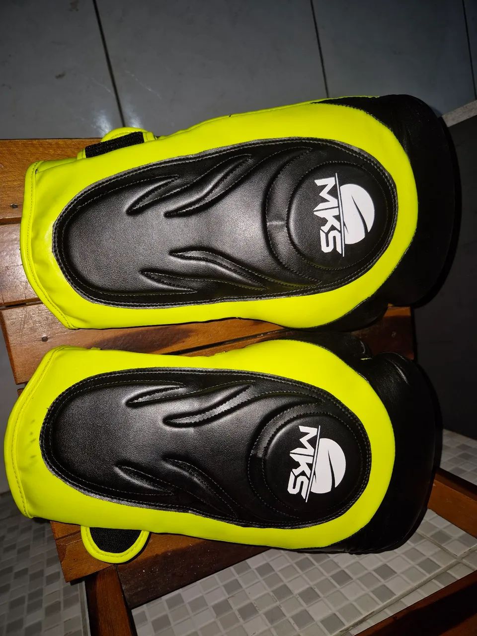 Vende-se luva mks contender neon - Foto 3