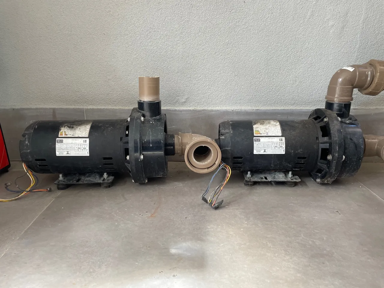 Bombas para Piscina WEG 3CV 220V Trifásicos - 2 Unidades