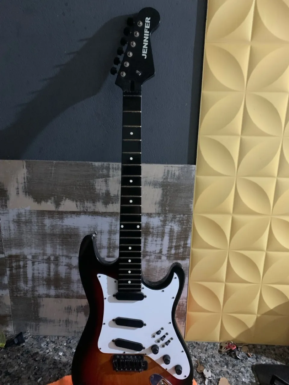 Guitarra Jennifer Sunburst