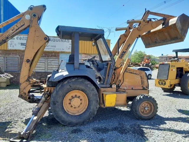 Retroescavadeira case 580L 1998 4x2  emplacada - Foto 5