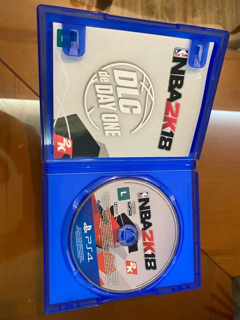 NBA 2K18 - PS4 - Foto 2