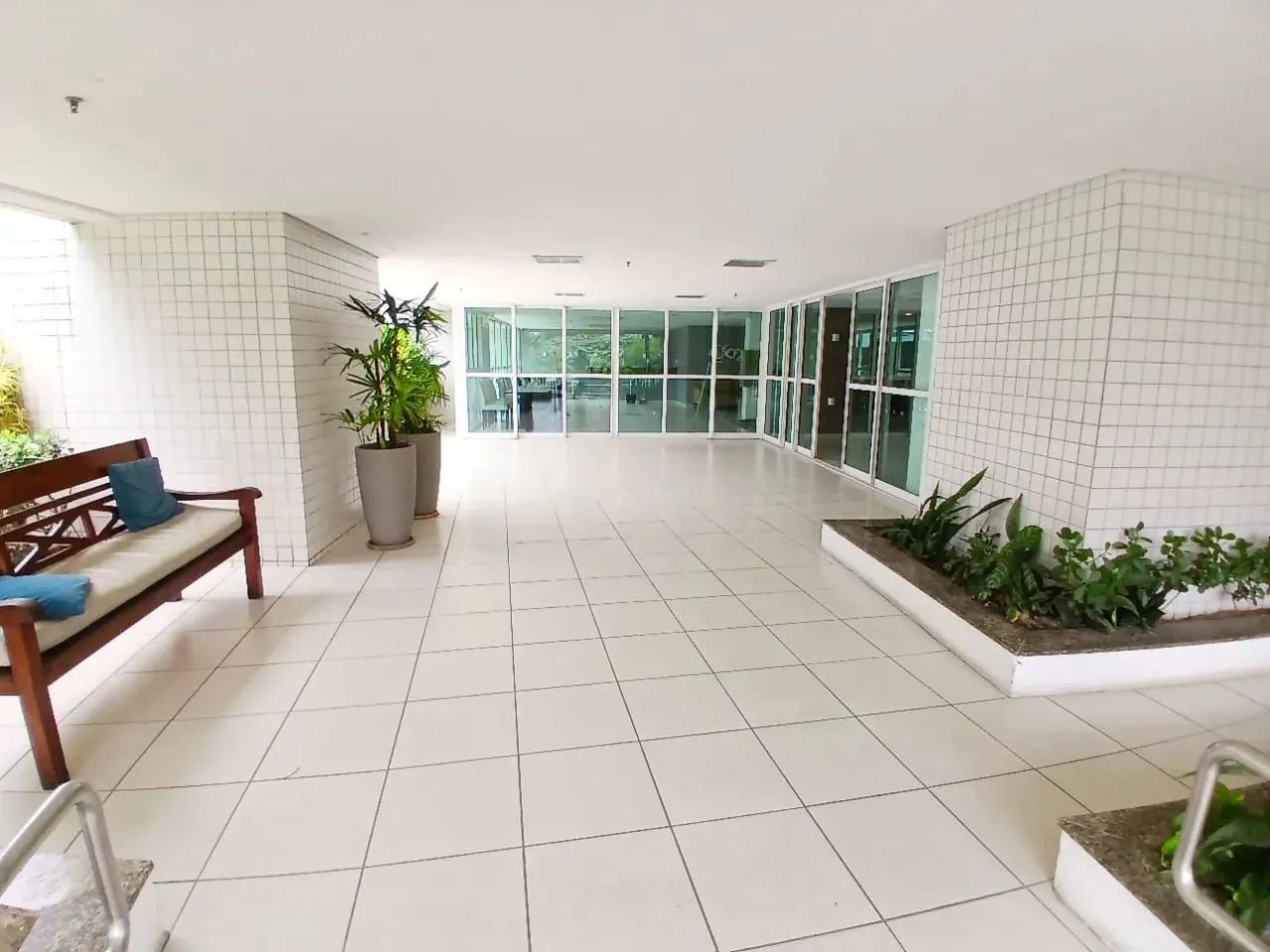 CENTRO- AVENIDA HERACLITO GRAÇA,733 - APTO 703 Apartamento de 90m² Mobiliado,com ampla Sal - Foto 3