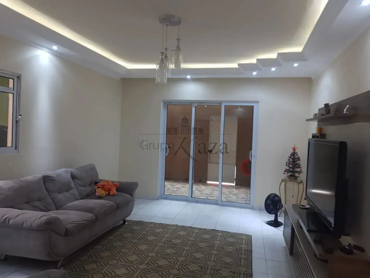 Oportunidade - Casa - Parque dos Príncipes - 3 Dormitórios - 193m².