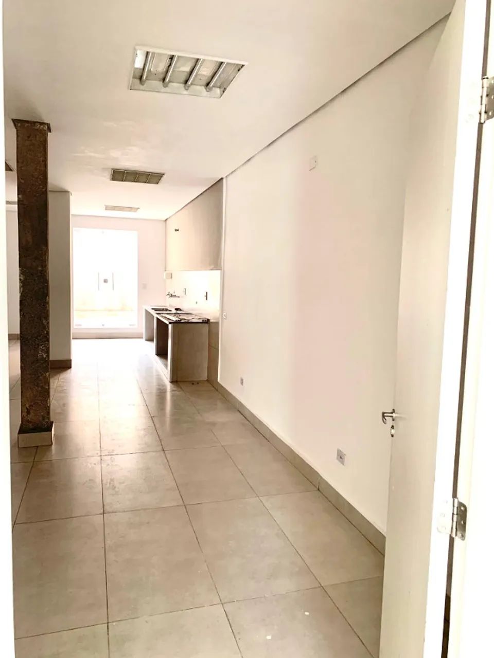 Linda loja - 130 m2 de área útil - 100 m da estação de metrô Praça da Árvore (linha azul) - Foto 5