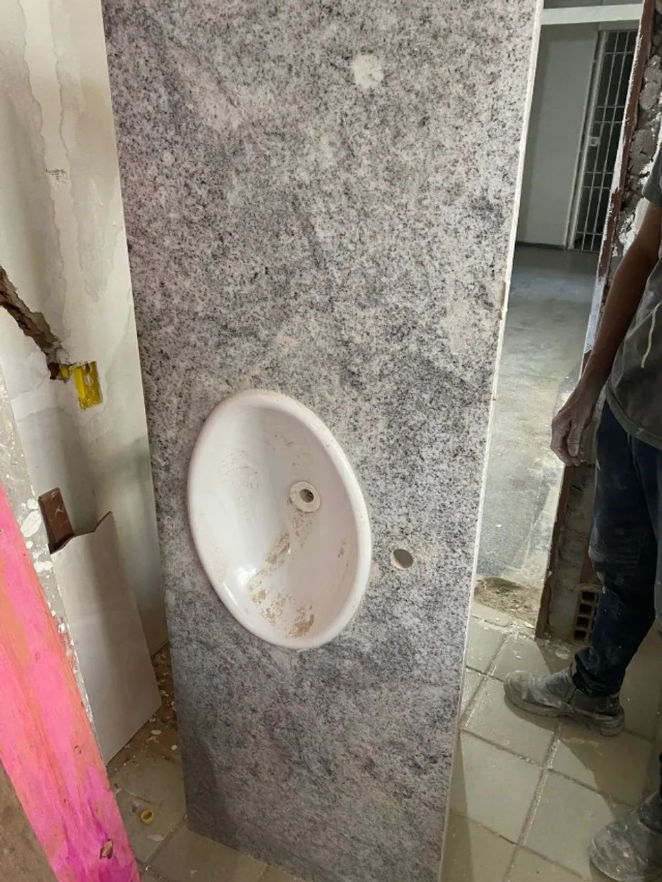 granite sink with faucet measuring approximately 1.33 cm64520798868225120