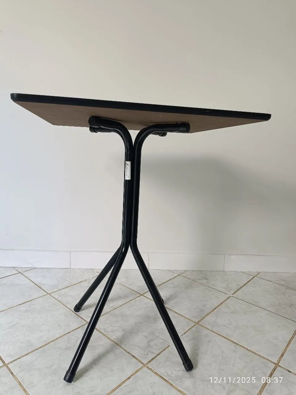 Mesa Bistrô Quadrada Baixa Itaqualy Aço E Mdf Reforçada 60cm X 60cm e altura de 80cm - Foto 2
