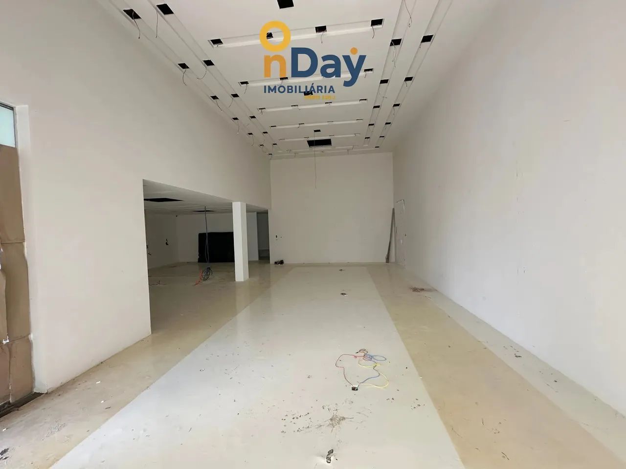 Ponto Comercial com Vão Livre - Centro - Foto 4