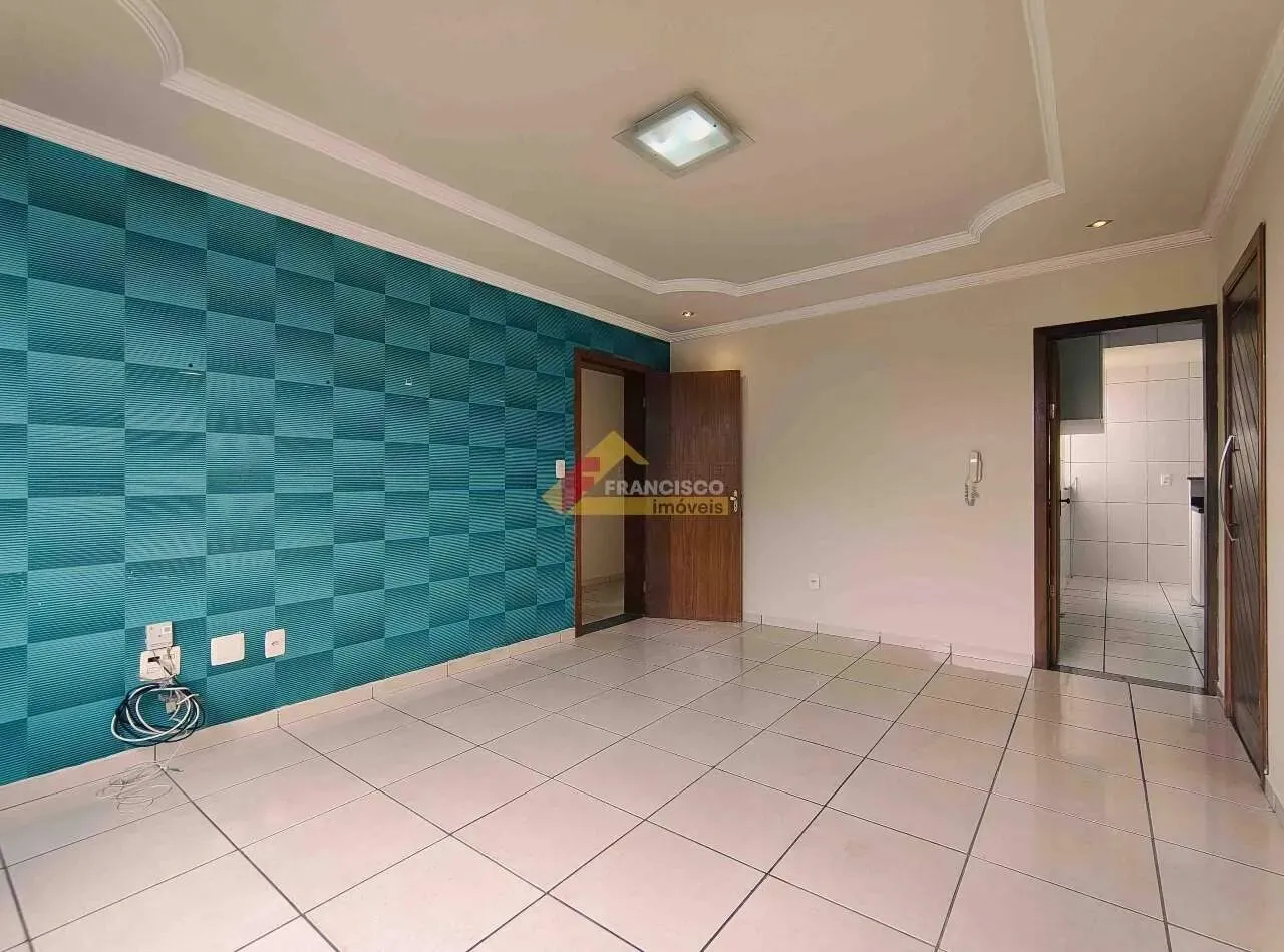 Apartamento para aluguel, 3 quartos, 1 suíte, 1 vaga, Planalto - Divinópolis/MG