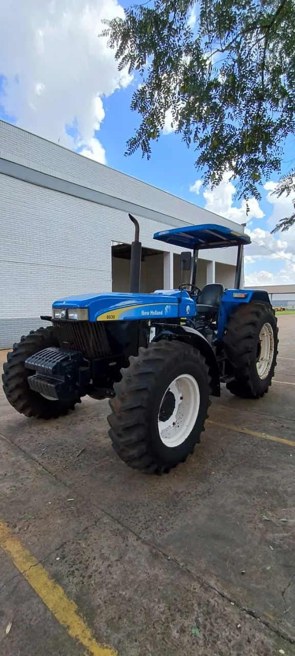 TRATOR AGRÍCOLA NEW HOLLAND 8030 - 4X4, CAPOTA - ANO 2012 - Foto 3