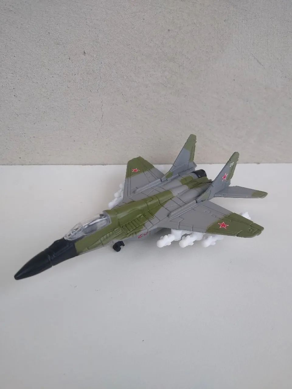 Miniatura Maisto Tailwinds 