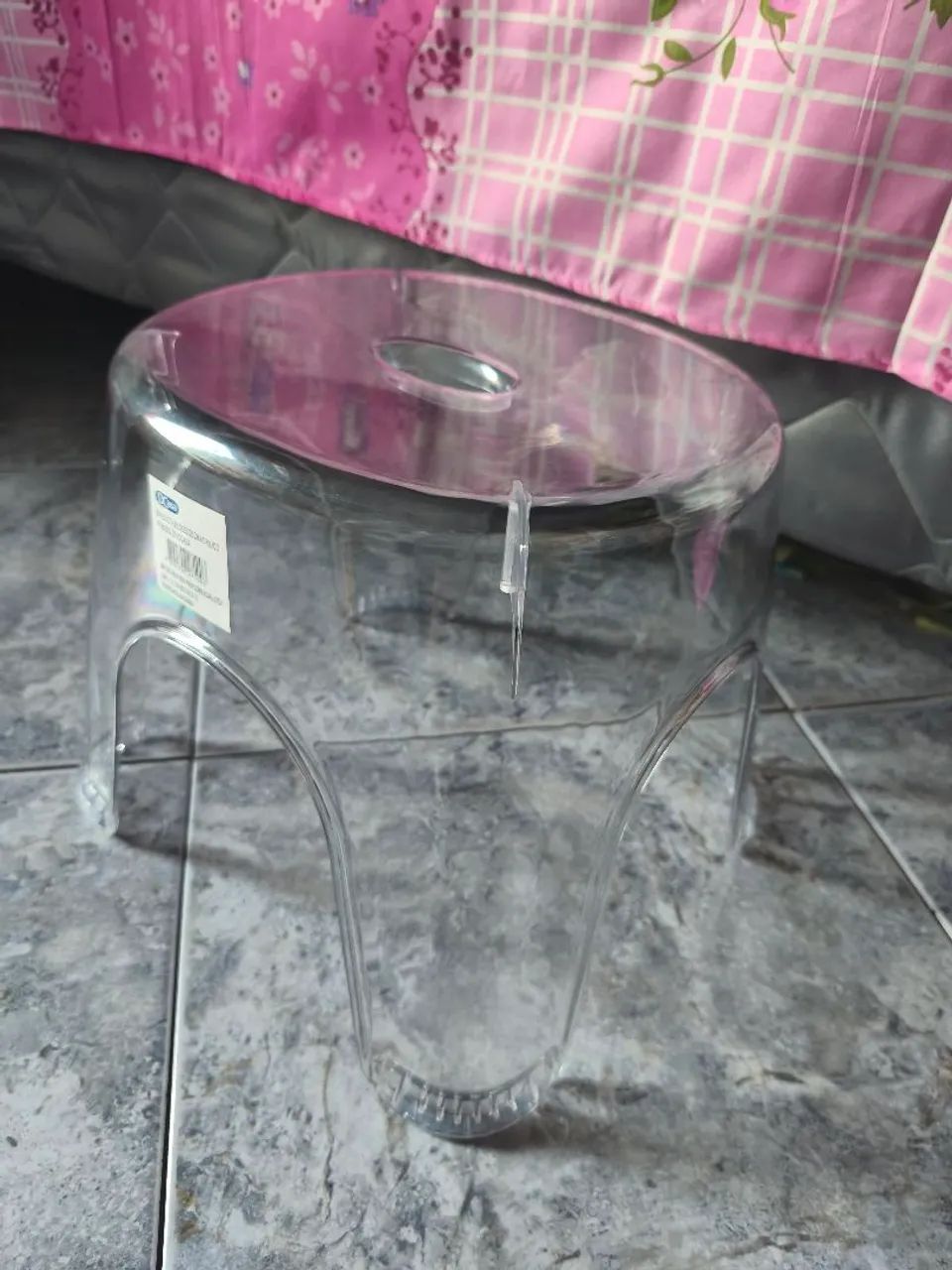 Banquinho de Acrílico Transparente - Moderno e Versátil - Foto 2