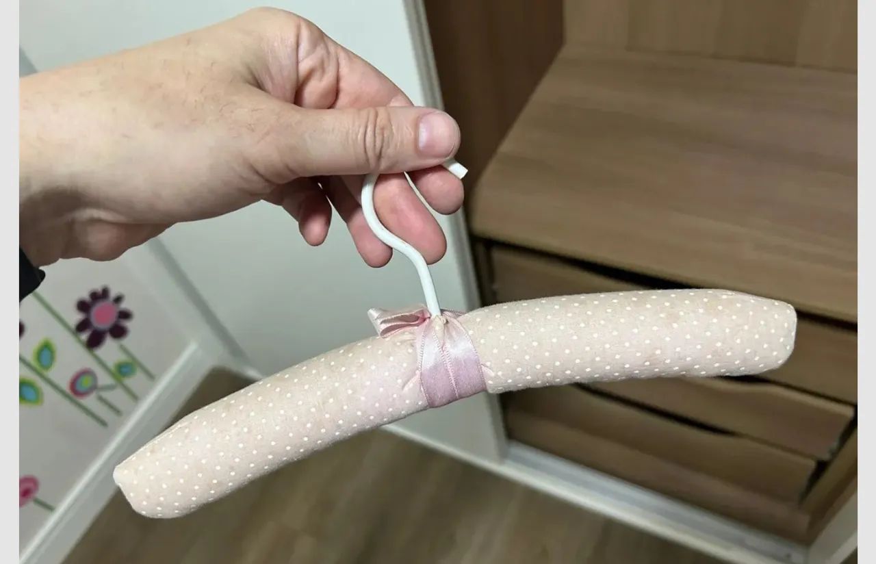 Kit bebê com cadeira para automóvel, bolsa e cabides de roupas infantil - Foto 6