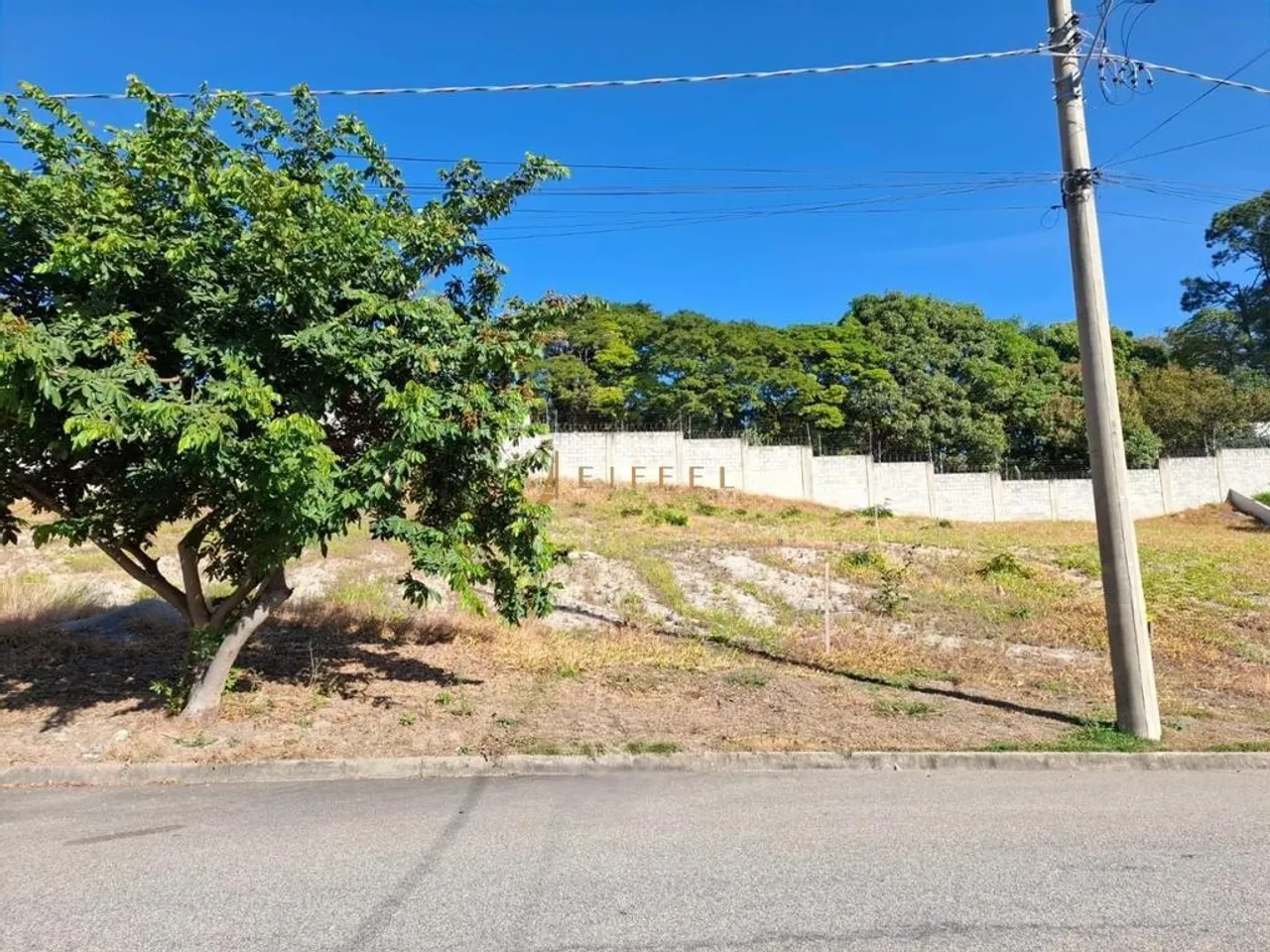 Terreno à venda em Sorocaba, Condomínio Residencial Renaissance, com 317 m²