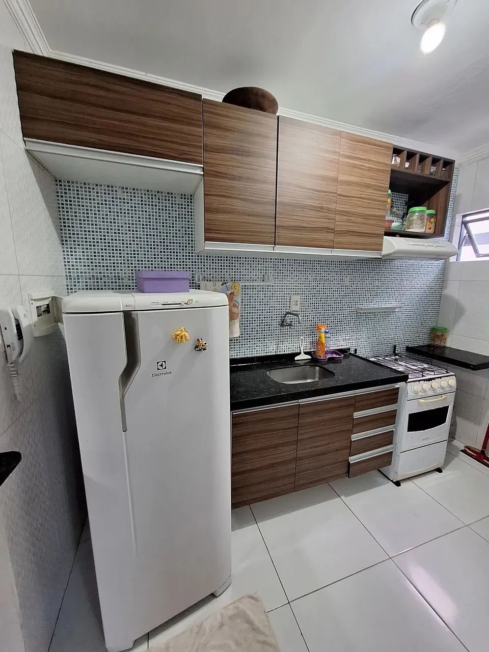 Alugo Apartamento mobiliado no Edf. Mar azul na Jatiúca, na rua do restaurante Filé do Zez - Foto 4
