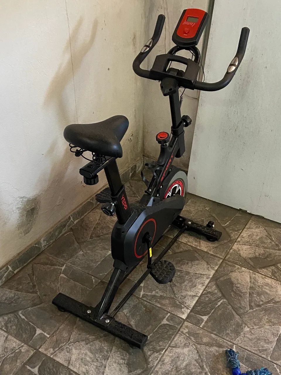 BICICLETA ERGOMÉTRICA 