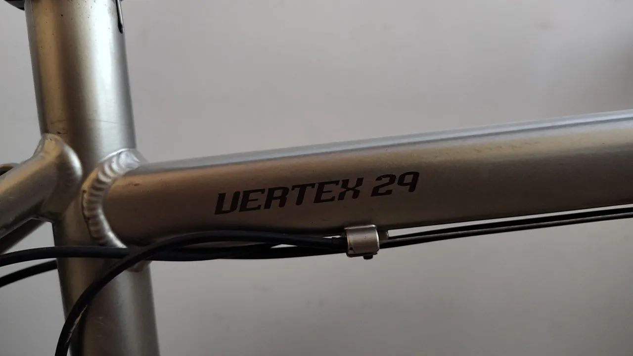 Bicicleta Rocky Mountain Vertex 29 - Foto 3