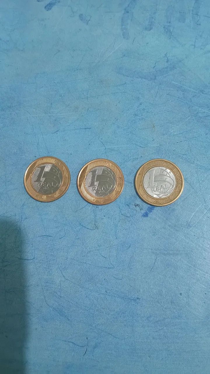 Three ancient coins each 3000,3000,500,0064551292786049120