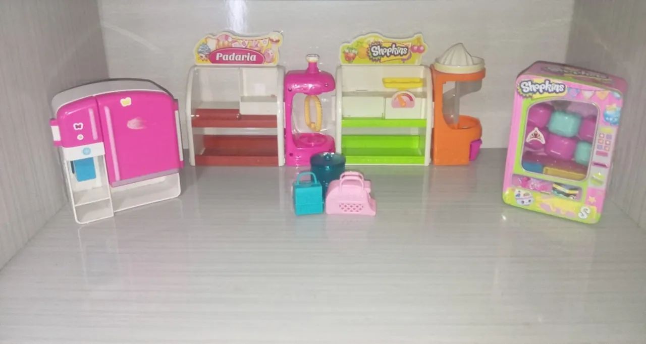 Lote Cenários Playsets Shopkins com acessórios - Foto 2