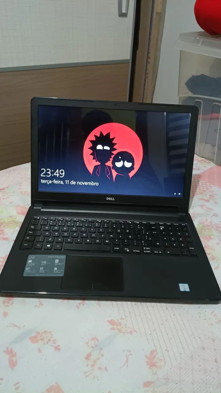 Notebook Dell inspiro 15, com um SSD de 256gb e 8gb RAM