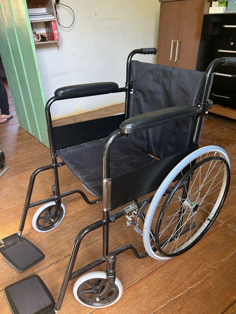 Cadeira de rodas seminova - Foto 2