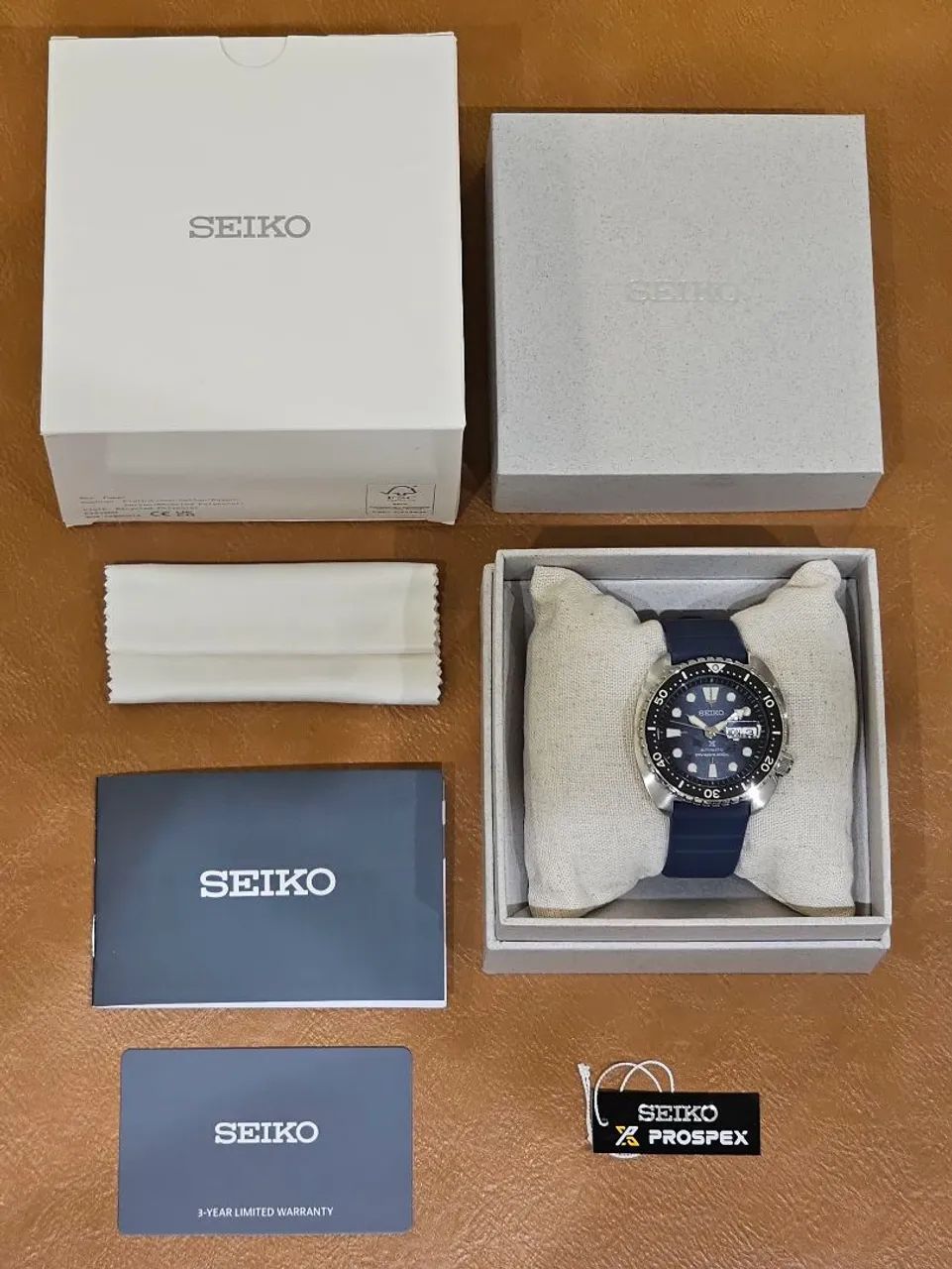 Seiko King Turtle Dark Manta Ray - SRPF77  - Foto 2