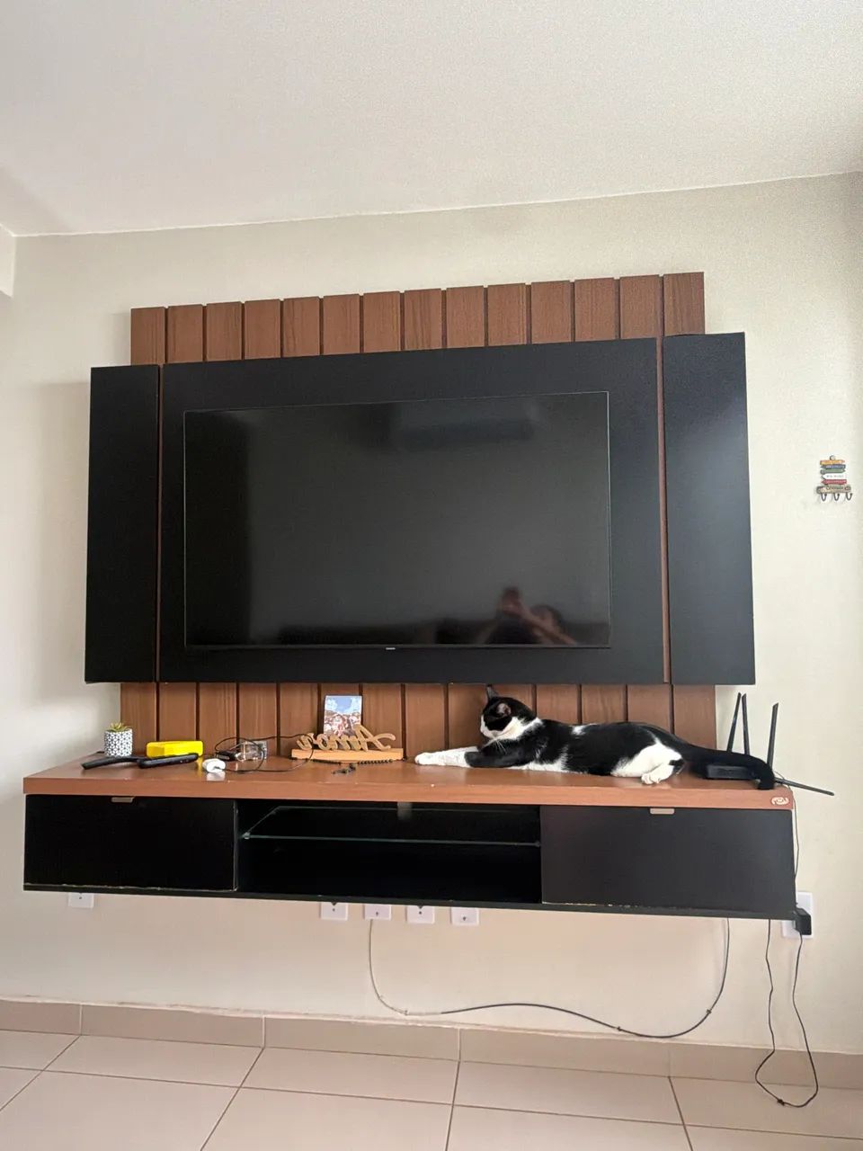 RACK PARA SALA