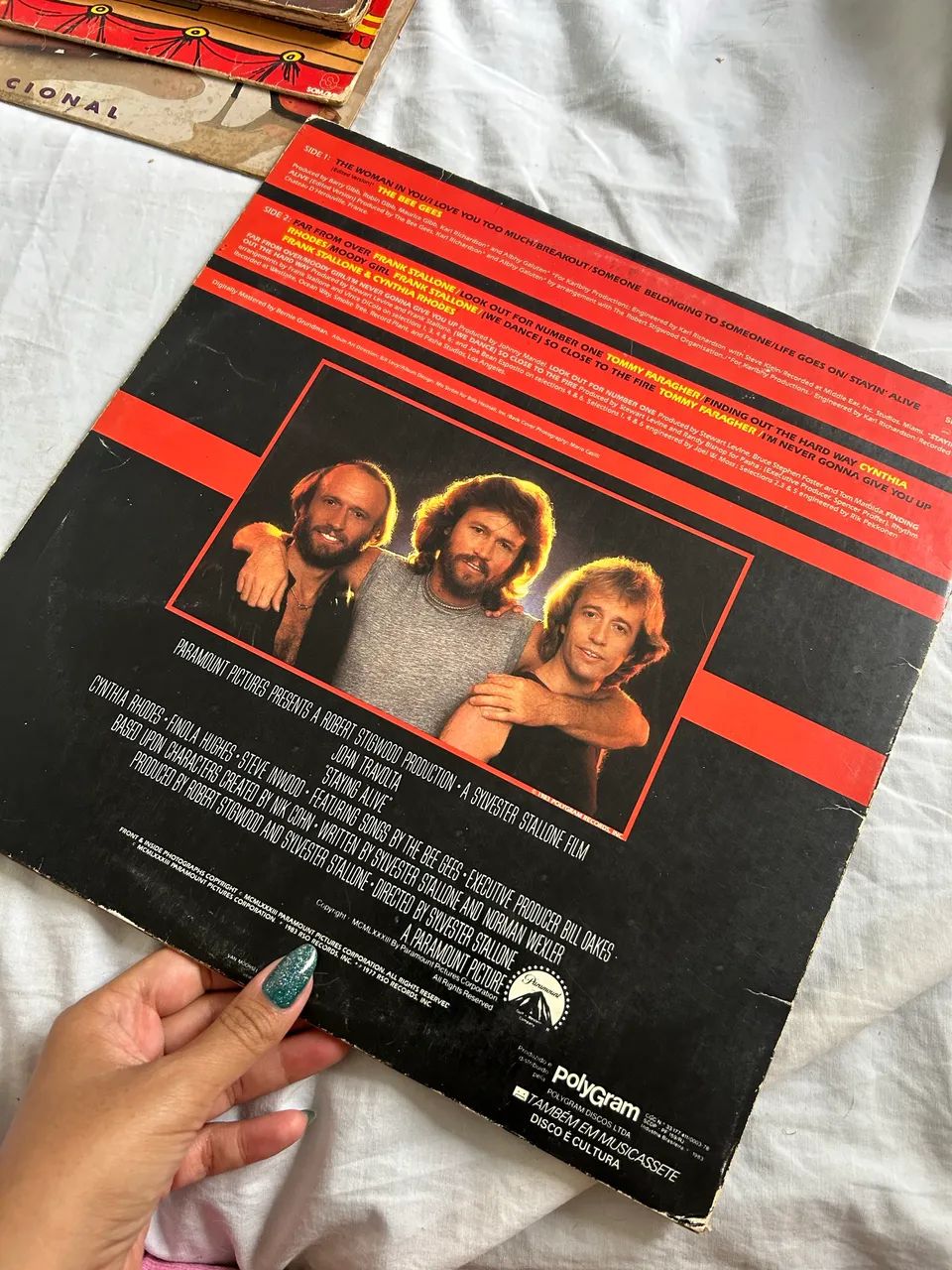 Lp staying alive trilha sonora - Foto 2