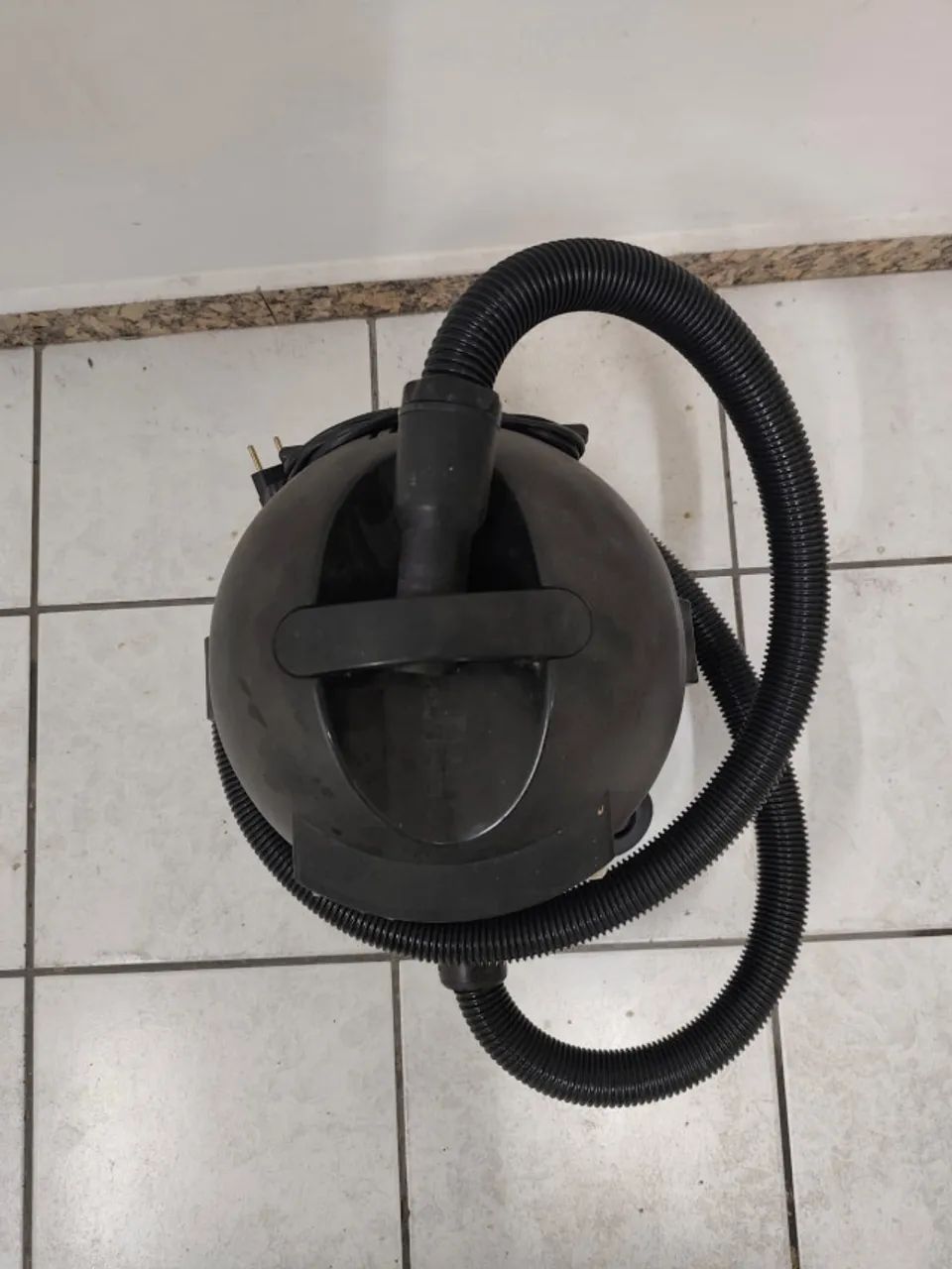 Aspirador  Pó e Agua Compact Lavor 1400W, Seminovo. - Foto 2