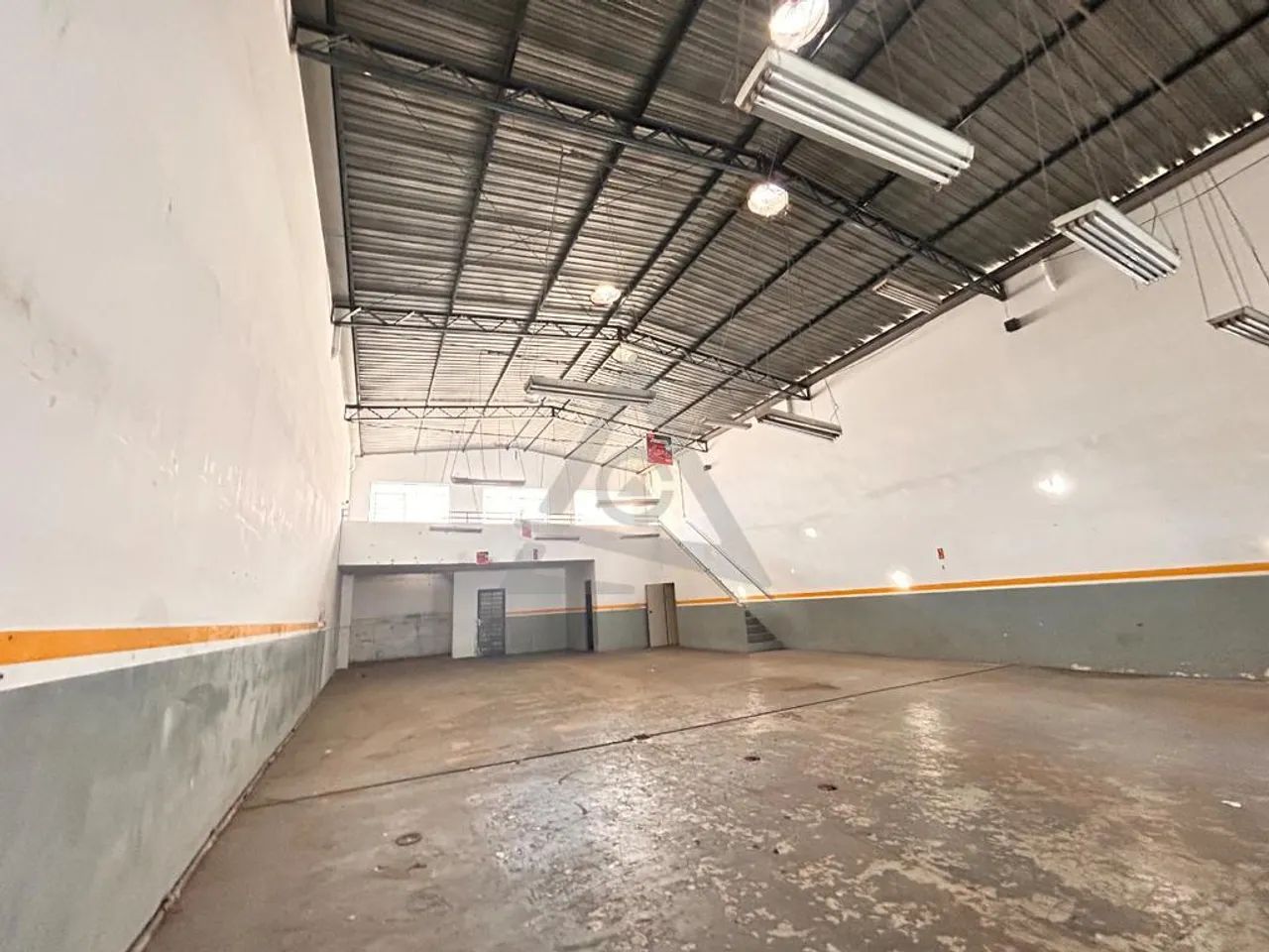 Galpão à venda e para alugar em Campinas, Jardim Santana, com 344 m² - Foto 2