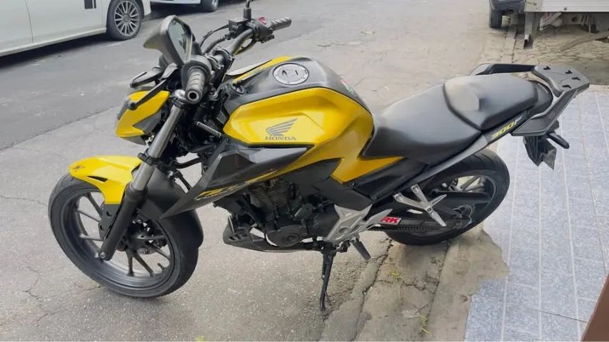  CB300F TWISTER  - Foto 4