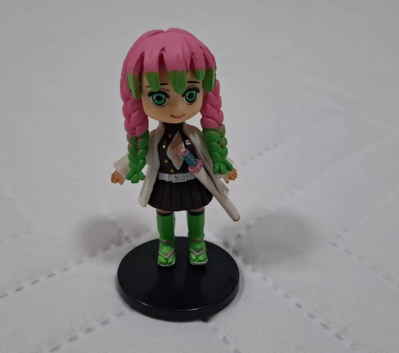 Mitsuri Kanroji mini figure  - demon slayer