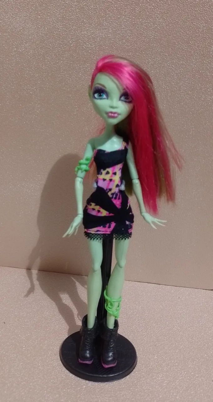 Boneca Monster High Venus McFlytrap Music Festival