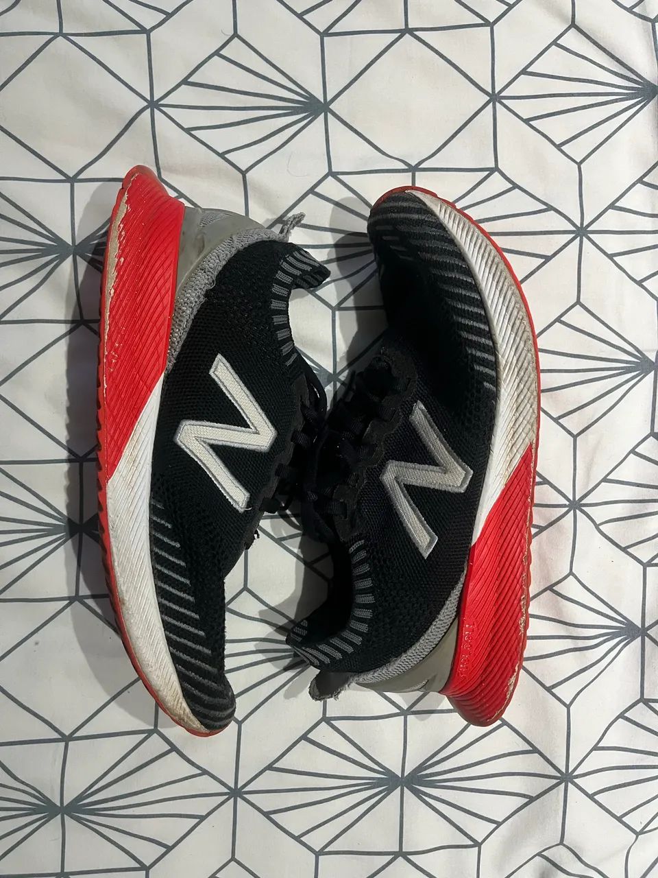 Tênis New Balance FuelCell Echo